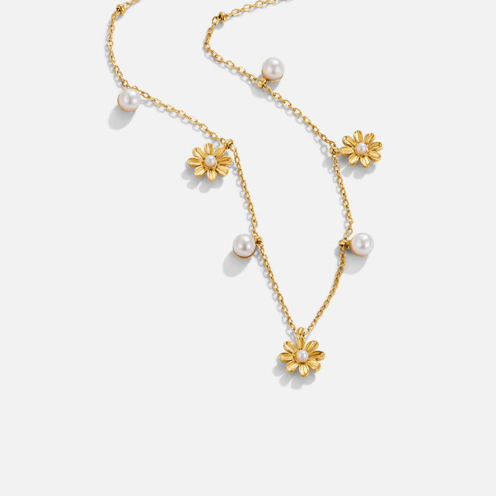 Jesenný collier s kvetmi a perlami