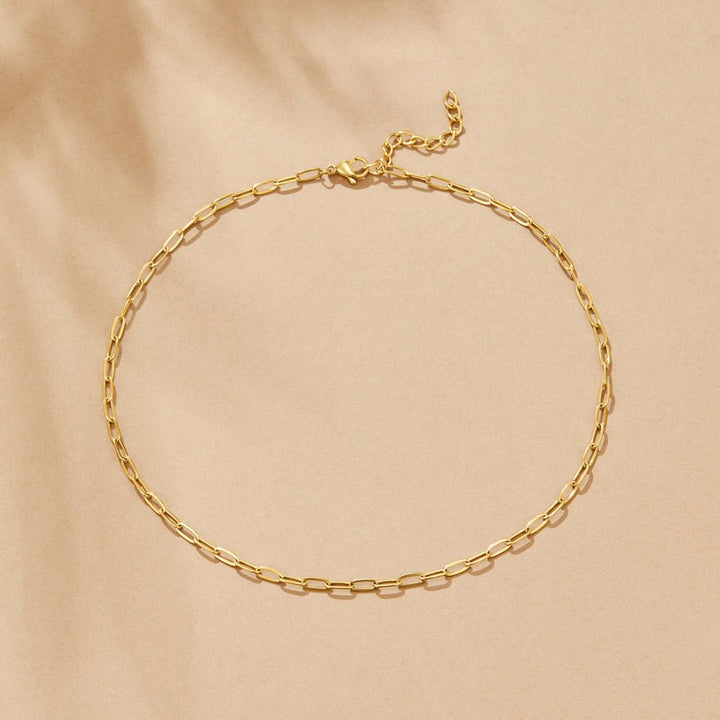Collier avec pendentif v tvare kancelárskej sponky pozláteným 18K zlatom