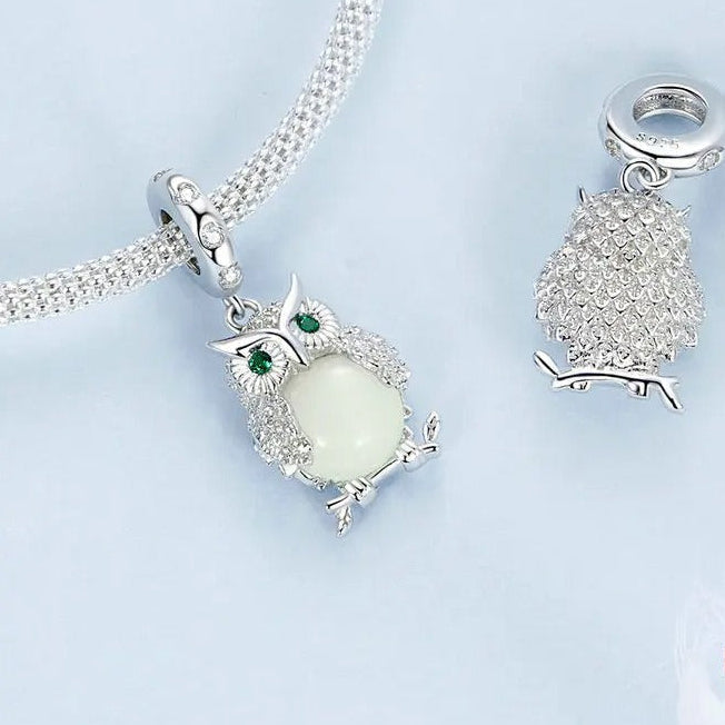 Charm Hibou aux yeux verts - Maison Perle