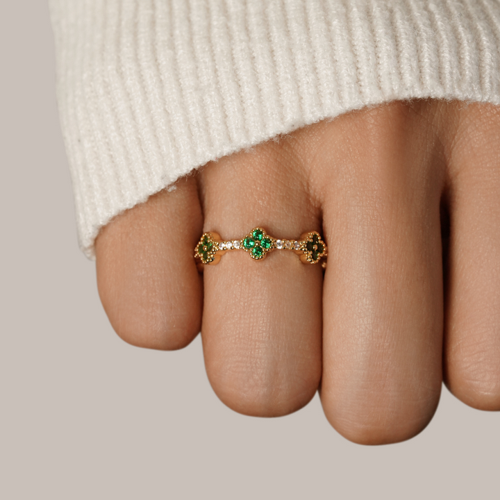 Bague cristal trèfle à quatre feuilles