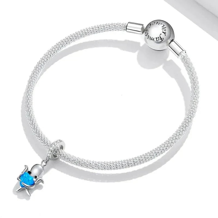 Charm Petit scarabée bleu - Maison Perle