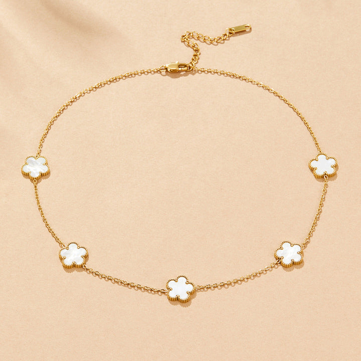 Collier trèfle en nacre