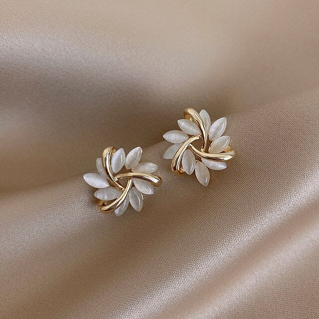 Boucles d’oreilles Sonja Luxe blanches opale