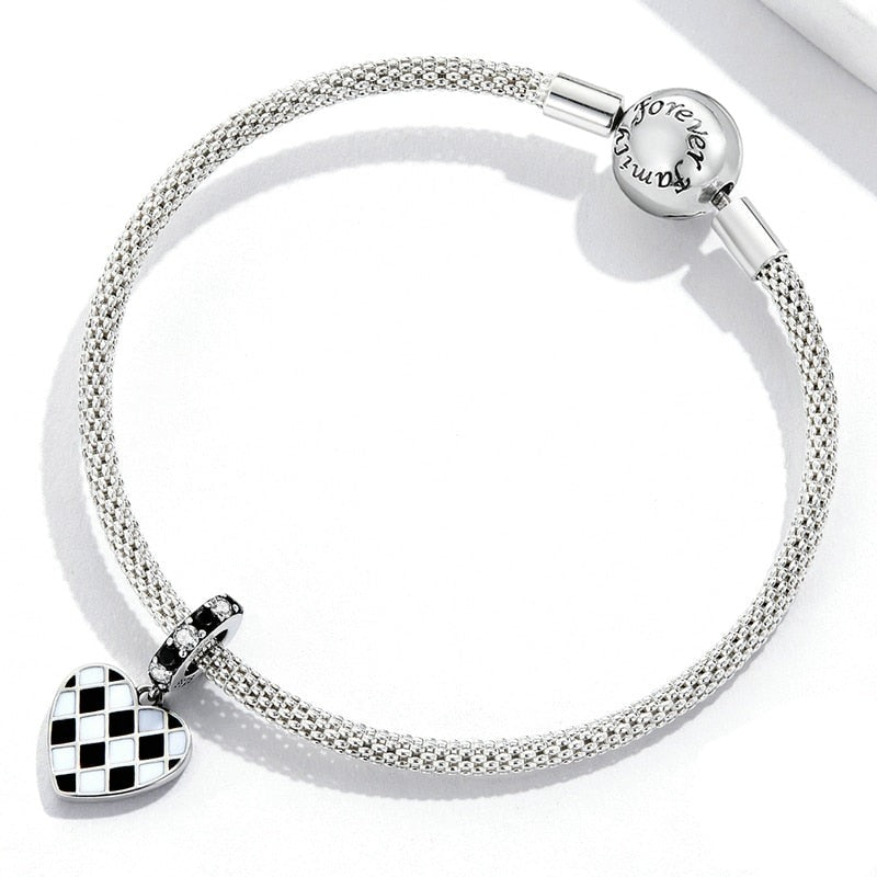Charm Cœur à Motif Damier – Maison Perle