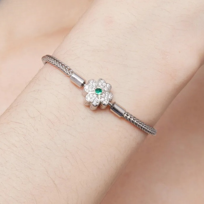 Bracelet avec Charm Trèfle
