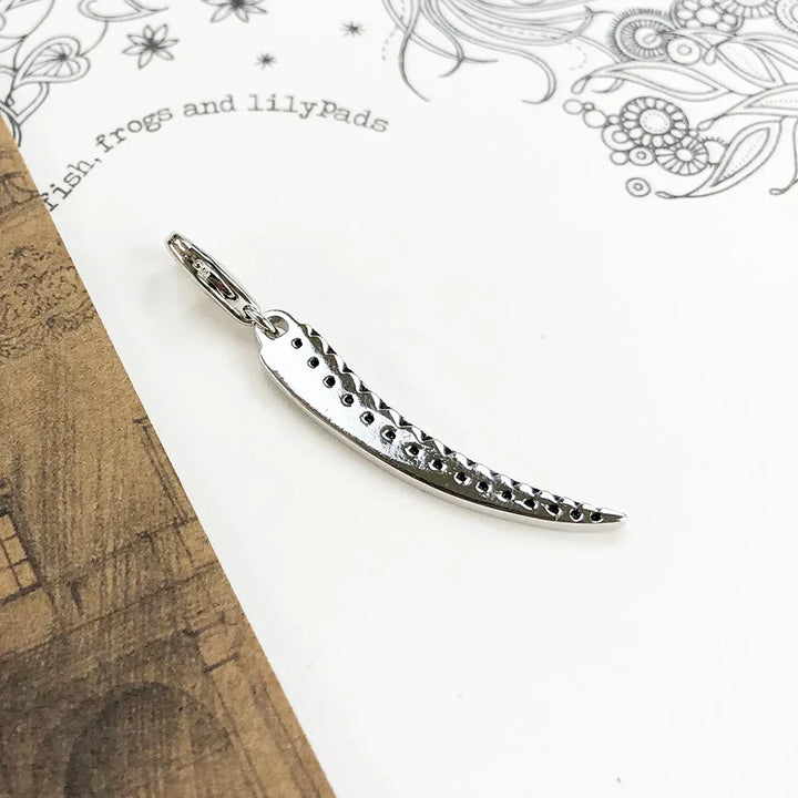 Charm Dent de tigre - Maison Perle