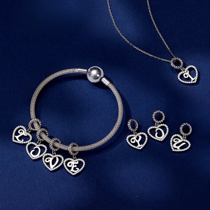 Charm Cœur Lettre T – Maison Perle