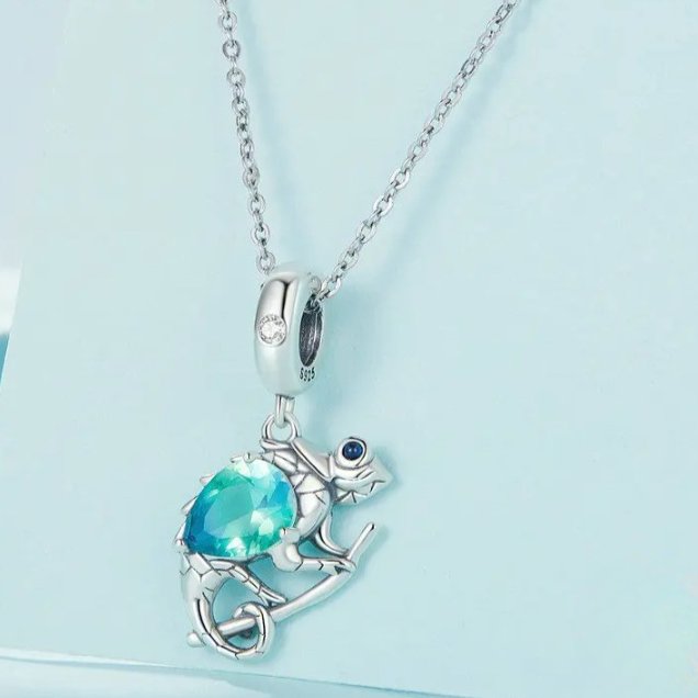 Charm Caméléon - Maison Perle