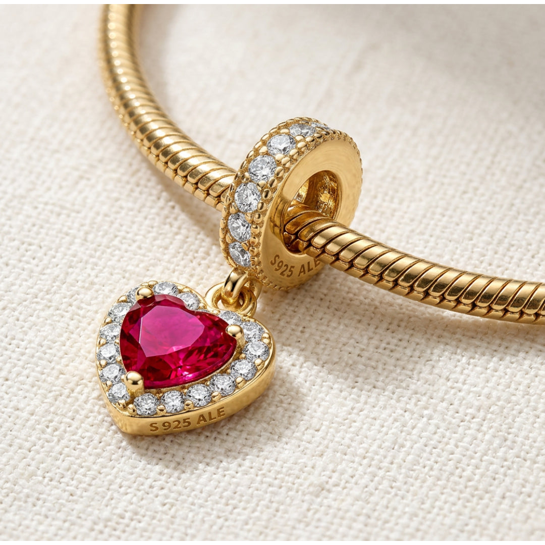 Charm Pendant Doré Cœur Rouge – Maison Perle