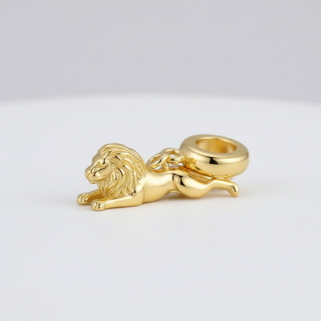Charm Lion doré - Maison Perle