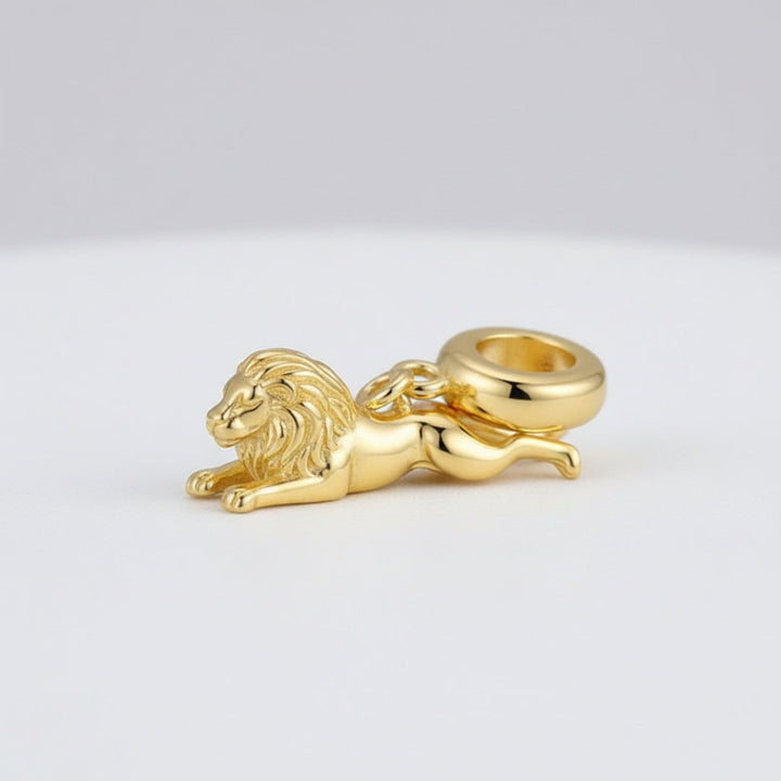 Charm Lion doré - Maison Perle