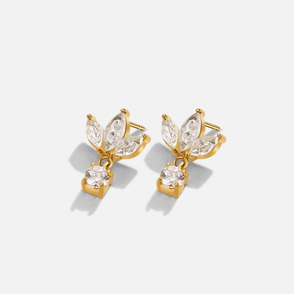 Boucles d’oreilles Amara fleur en cristal blanc