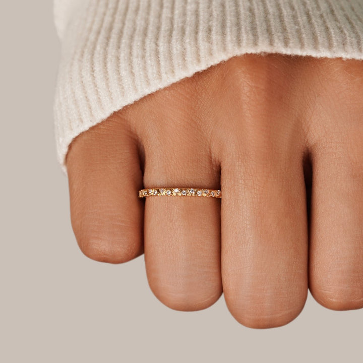 Bague dorée et cristal Arquette