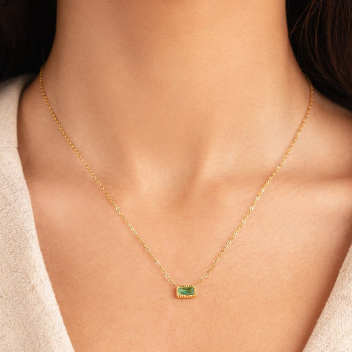 Collier pierre de naissance Baguette
