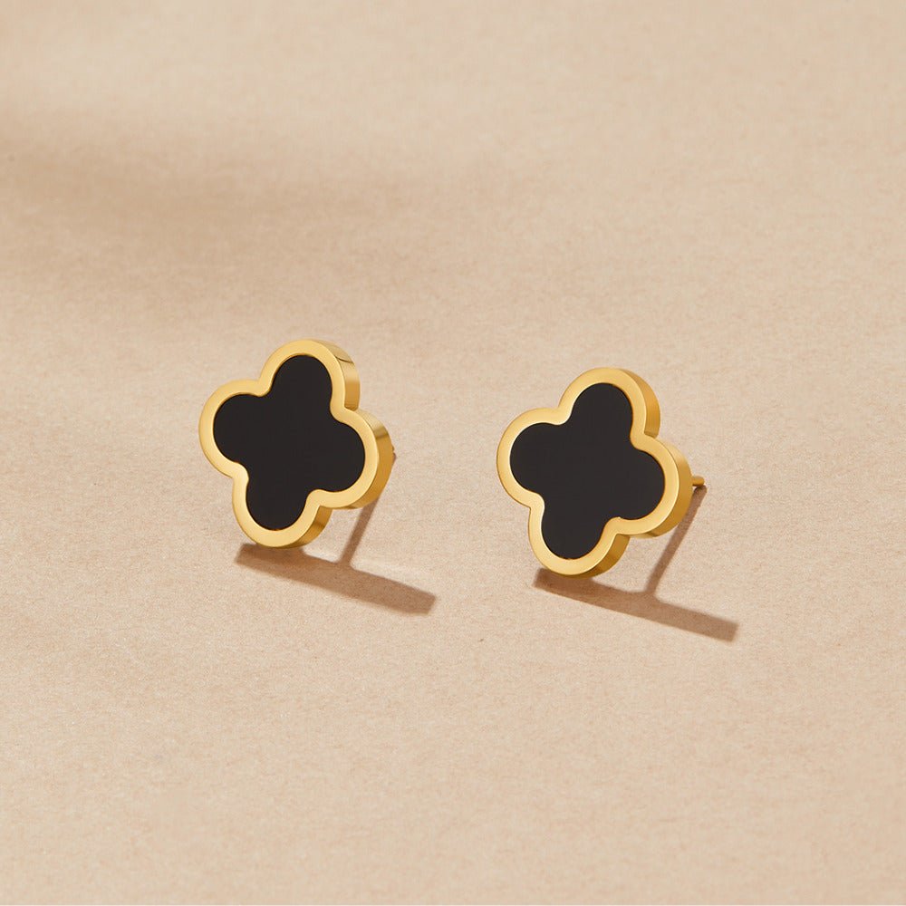 Boucles d’oreilles noires trèfle à quatre feuilles