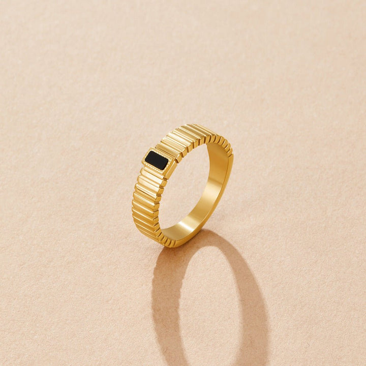 Bague noire cristal lisse