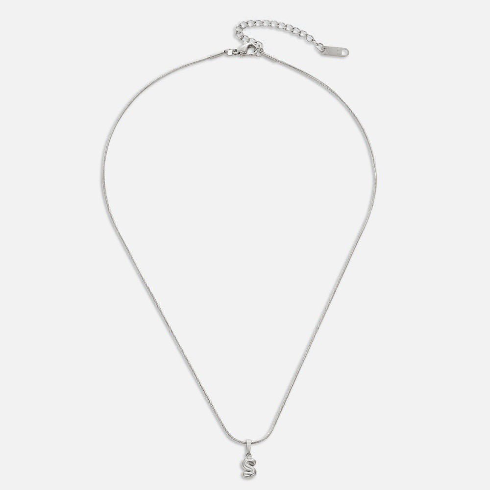 Collier lettre effet ballon