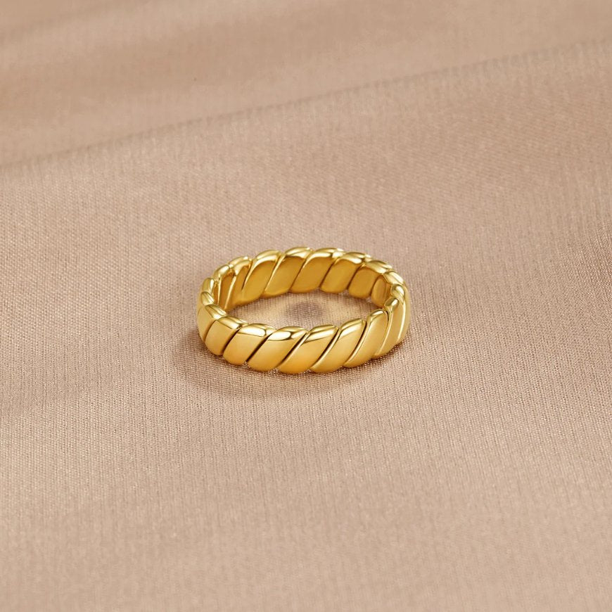 Bague Calira torsadée infini