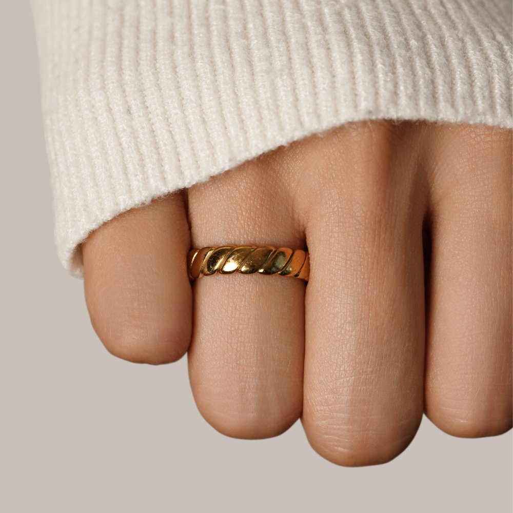 Bague Calira torsadée infini