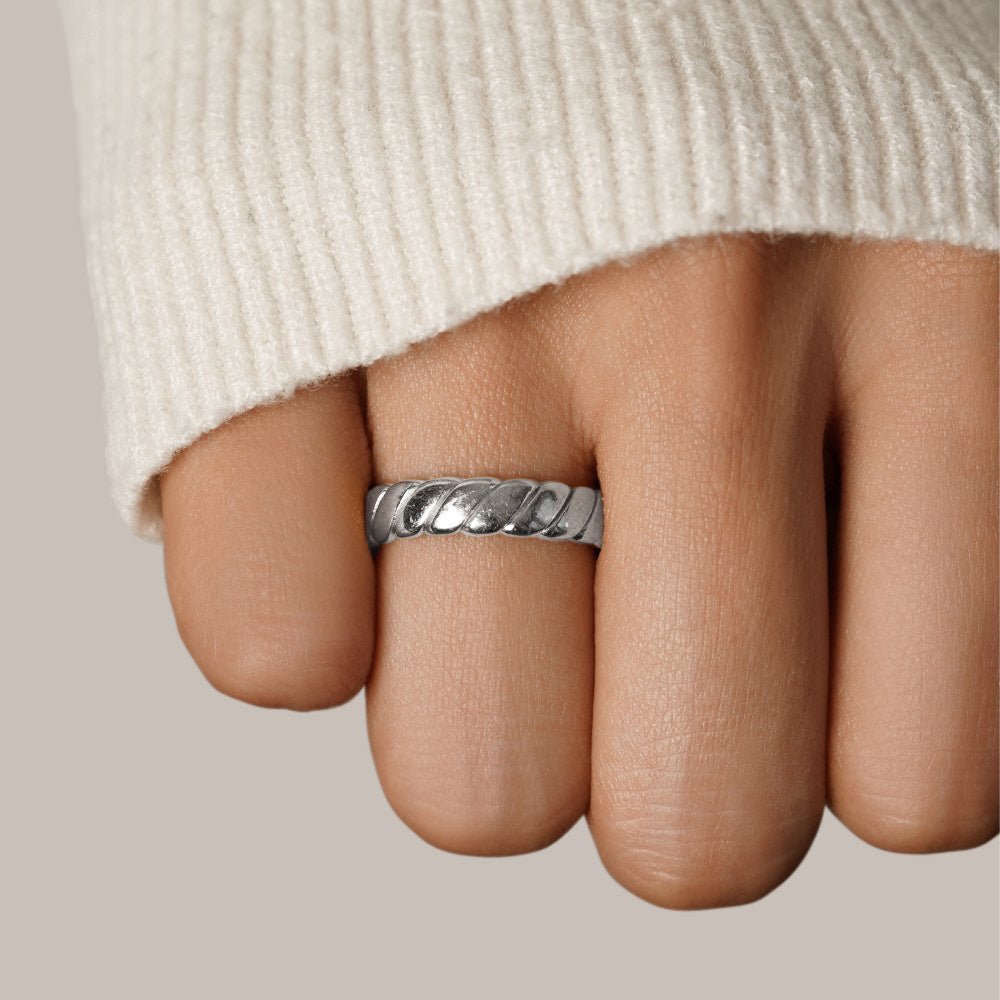 Bague Calira torsadée infini argent