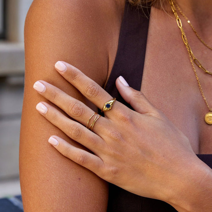 Bague céleste bleue étoilée