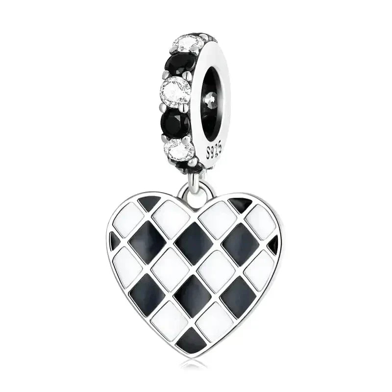 Charm Cœur à Motif Damier – Maison Perle