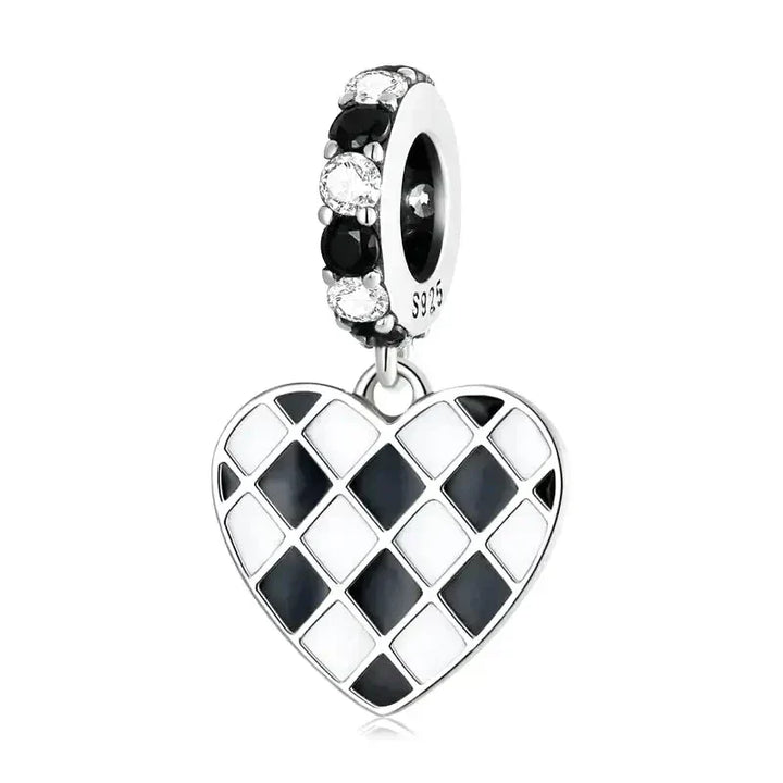 Charm Cœur à Motif Damier – Maison Perle