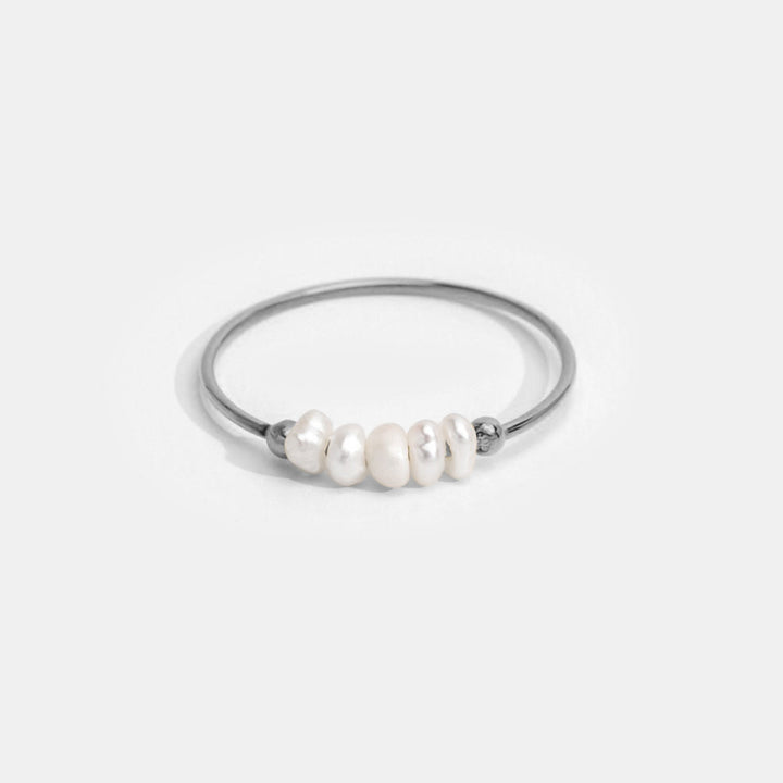 Bague classique argentée perle eau douce