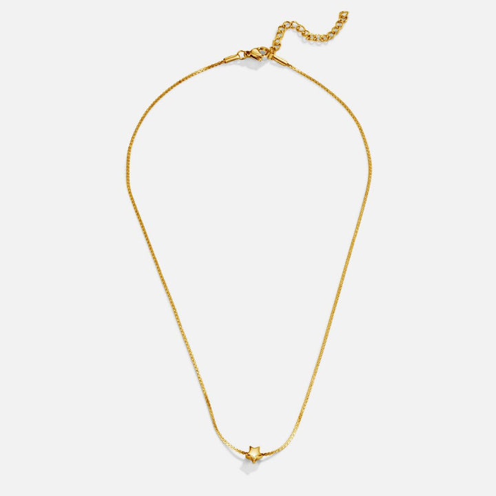 Jemný hviezdny pendentif na zlatej retiazke