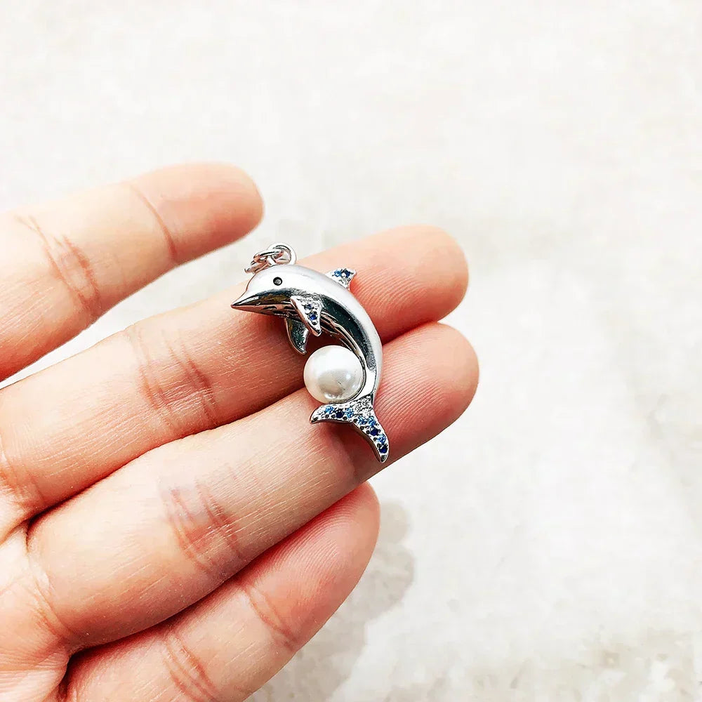 Charm pendant Dauphin - Maison Perle