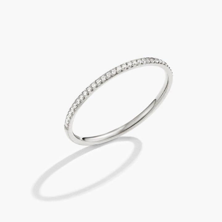Bague argentée éternité cristal