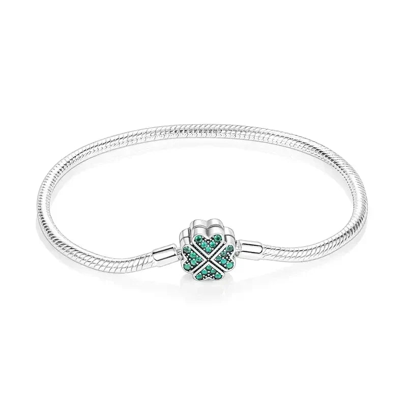 Bracelet avec Charm Trèfle à Quatre Feuilles