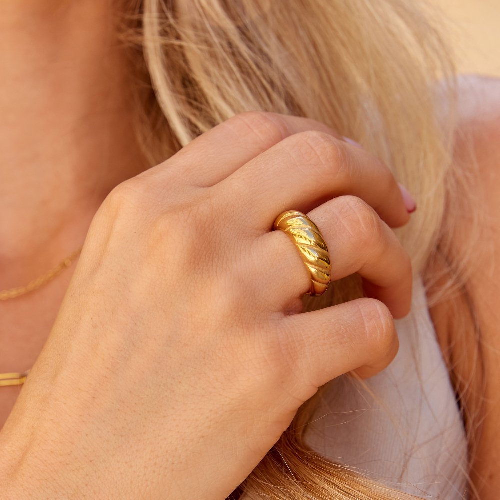 Bague dorée