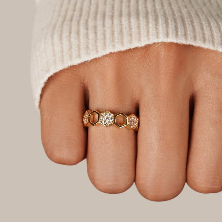 Bague dorée cristal pavée