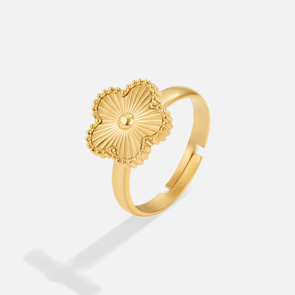 Bague dorée trèfle