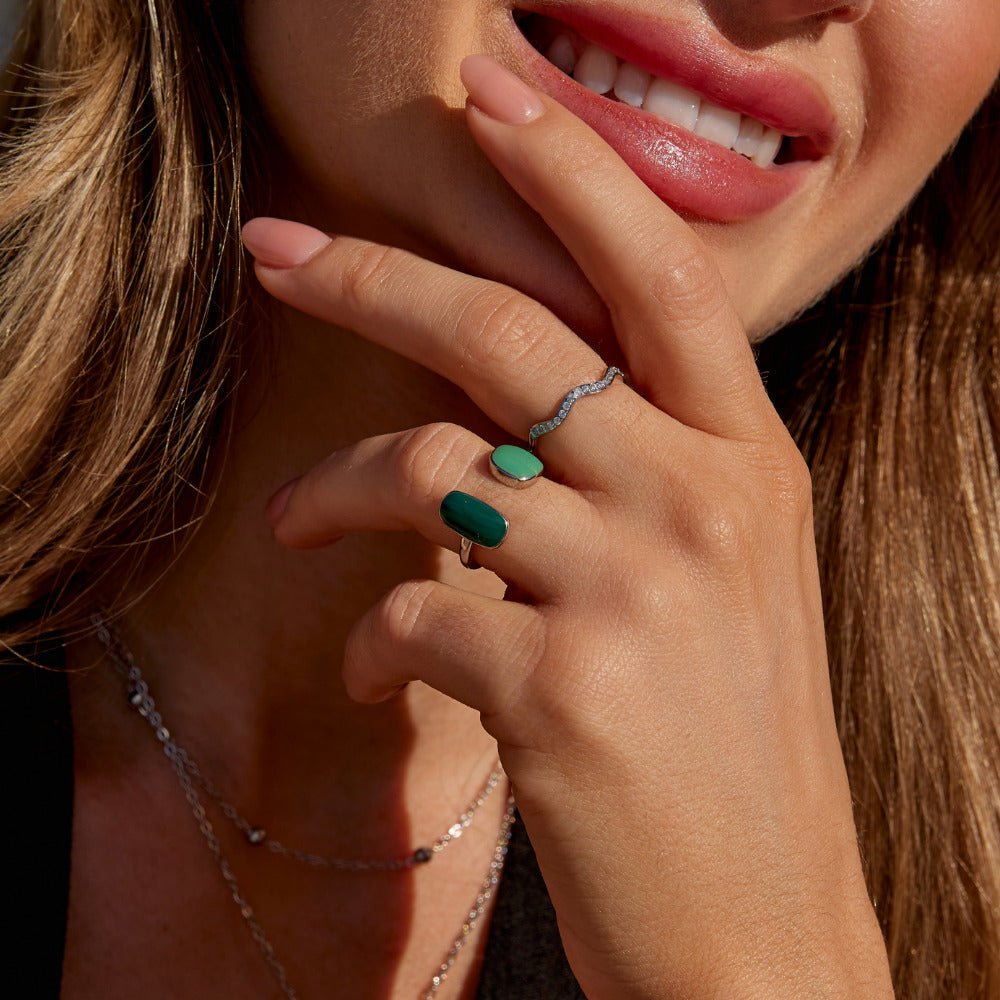Bague verte saule argentée