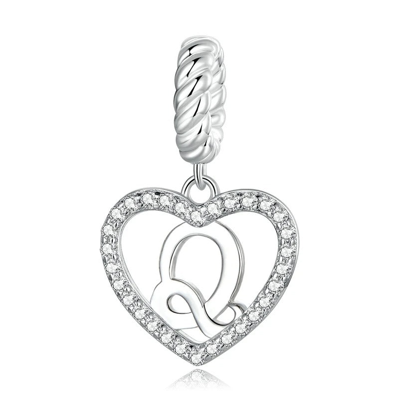 Charm Cœur Lettre Q – Maison Perle