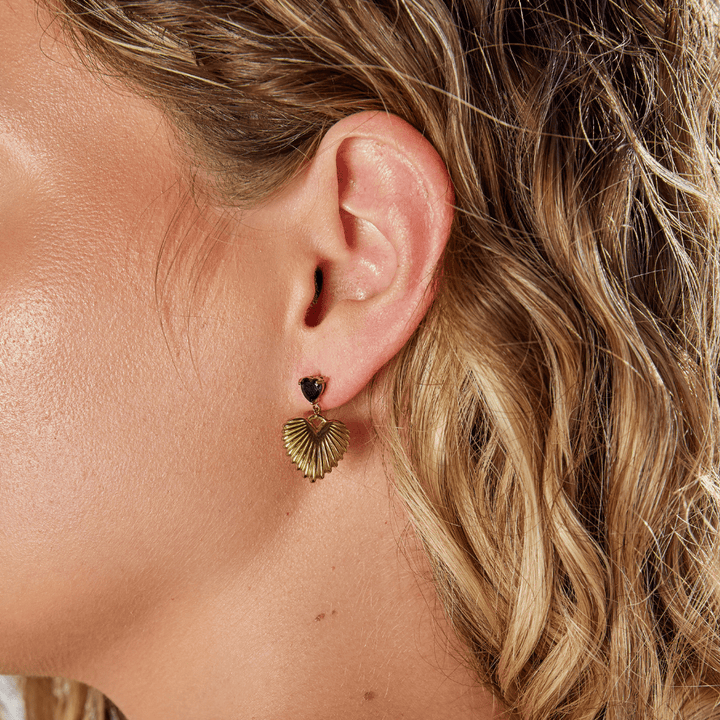 Boucles d’oreilles cœur dorées Hera