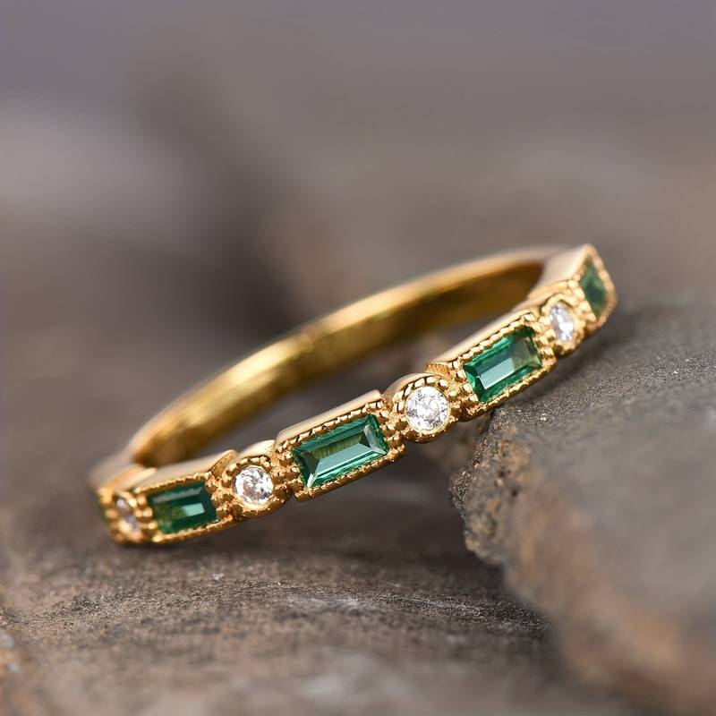 Bague Alex verte dorée sertie zircon