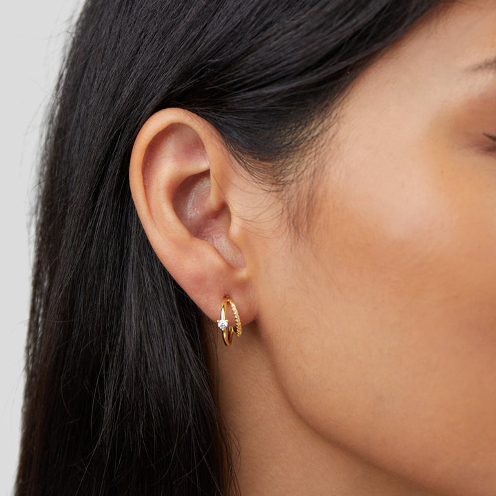 Boucles d’oreilles dorées multirangs en cristal