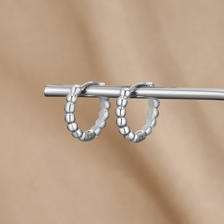 Boucles d’oreilles argentées Leona avec perles