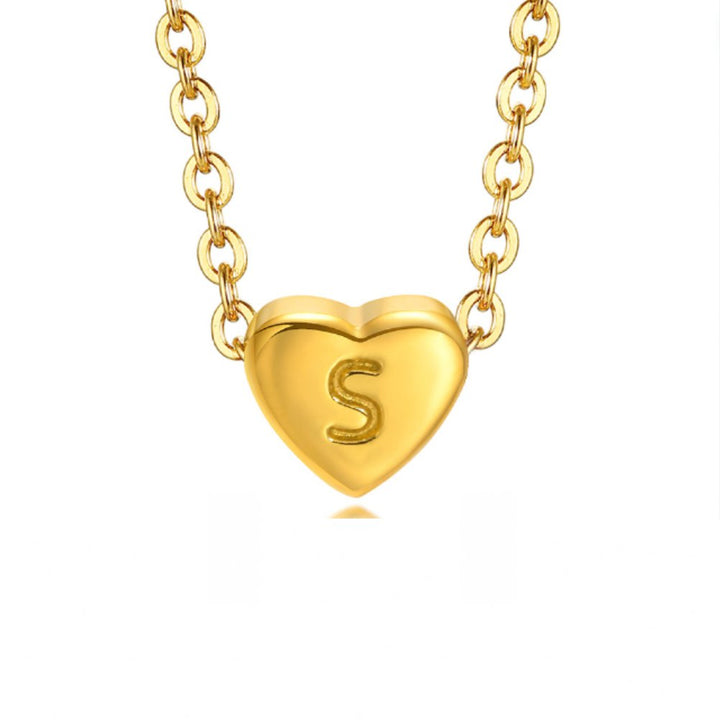 Collier so srdcom a iniciálou