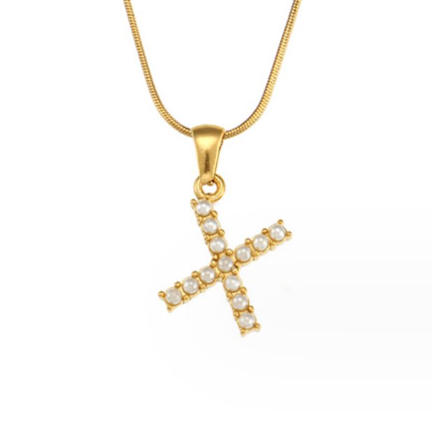 Collier s písmenami a perlami
