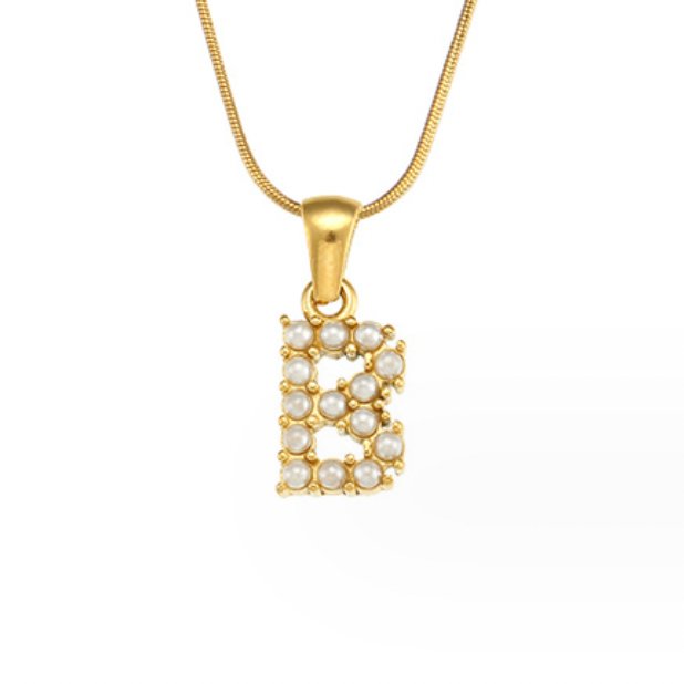 Collier s písmenami a perlami