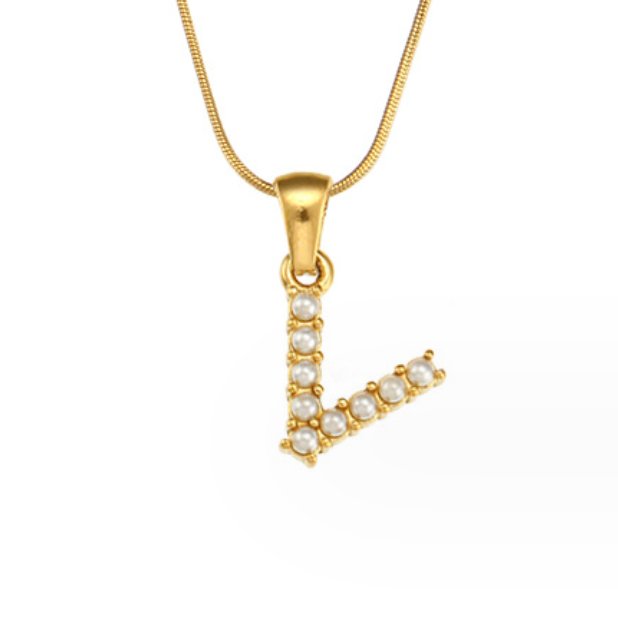 Collier s písmenami a perlami
