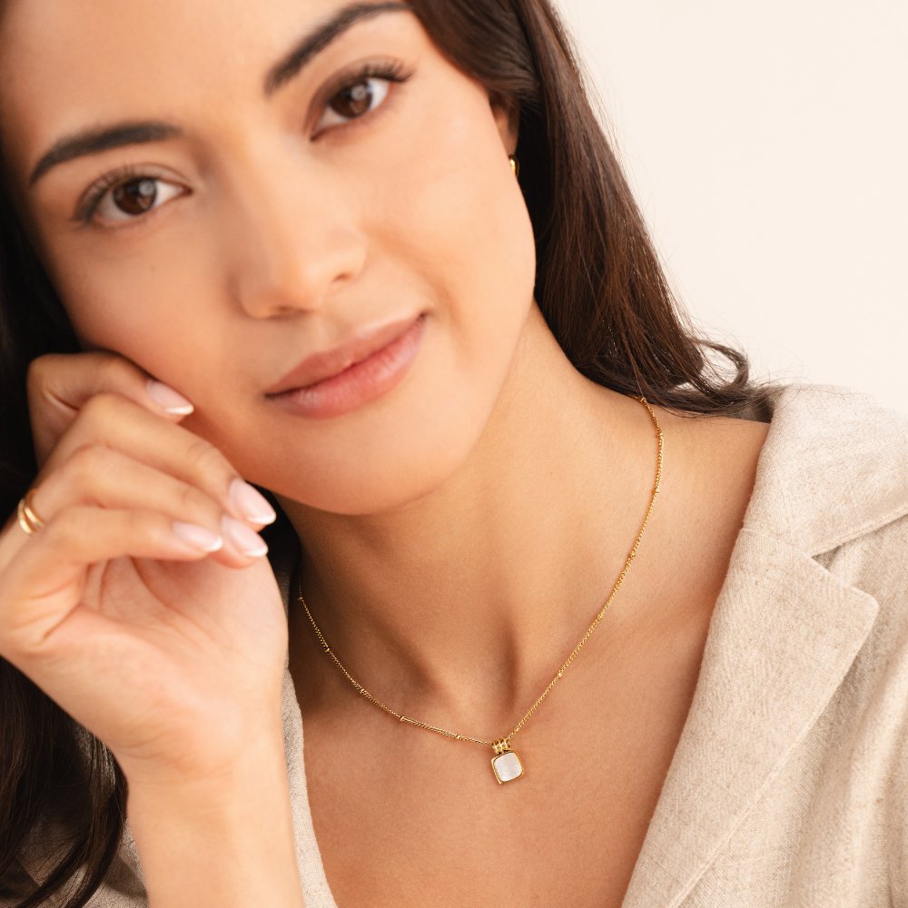 Collier pendentif coquillage blanc Lucia