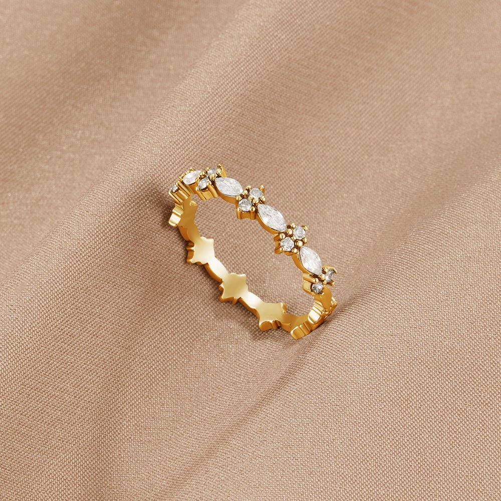 Bague élégante cristal dorée