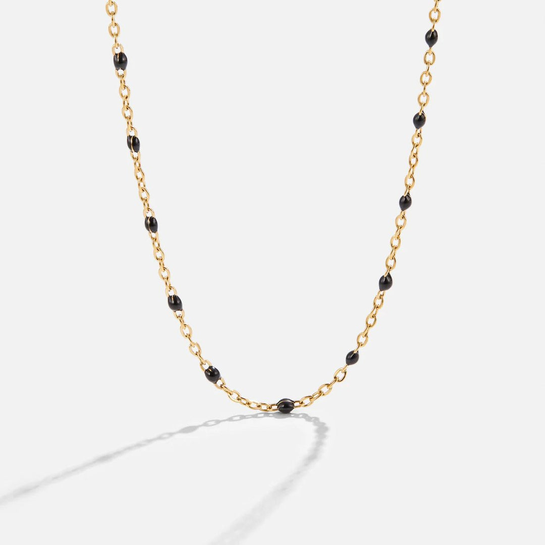 Mila Noir collier avec perles