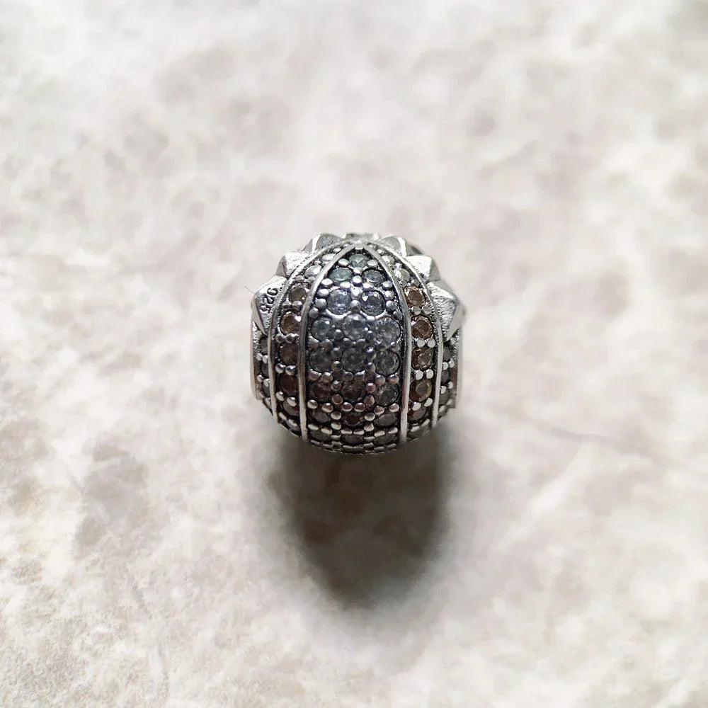 Charm Tête de faucon - Maison Perle