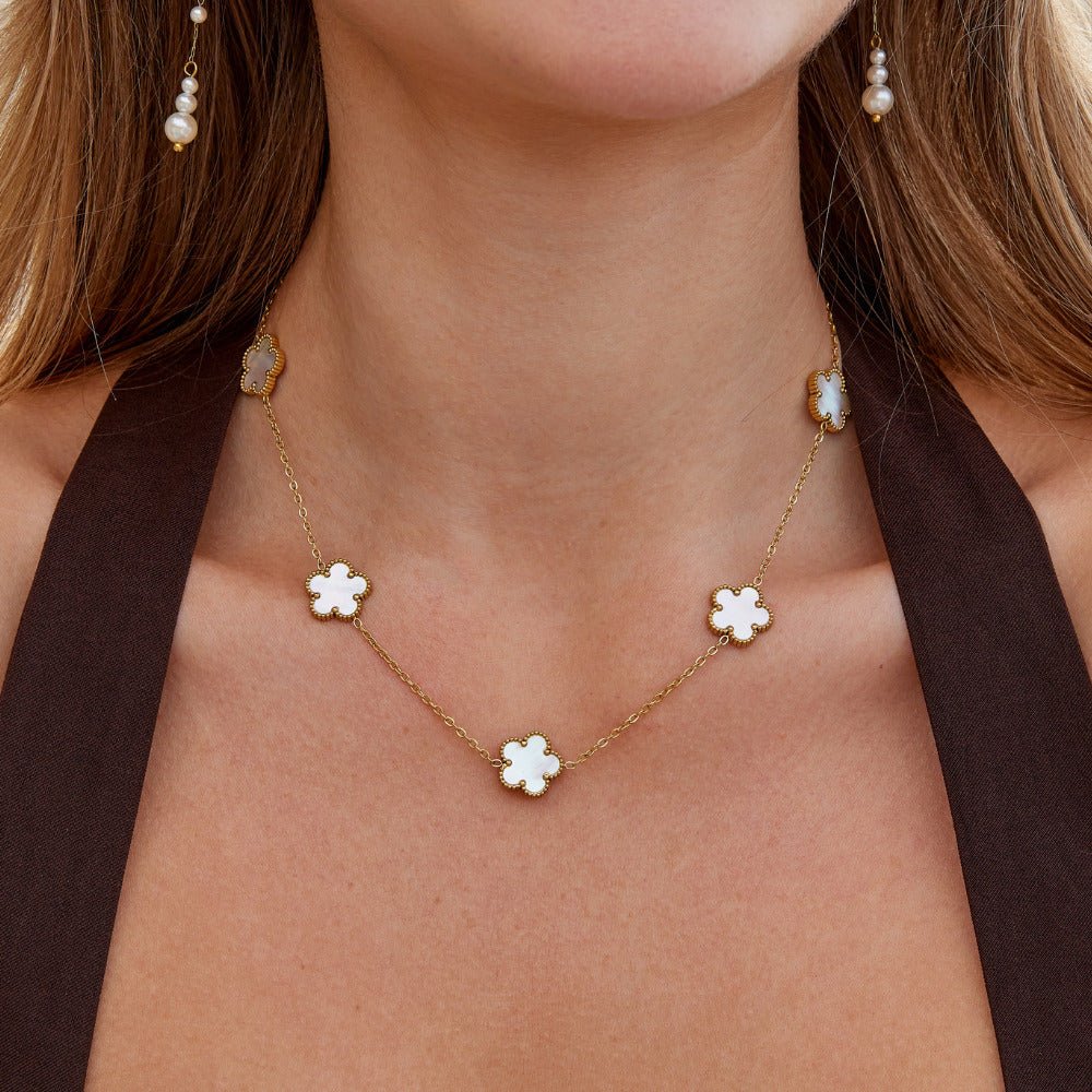 Collier trèfle en nacre